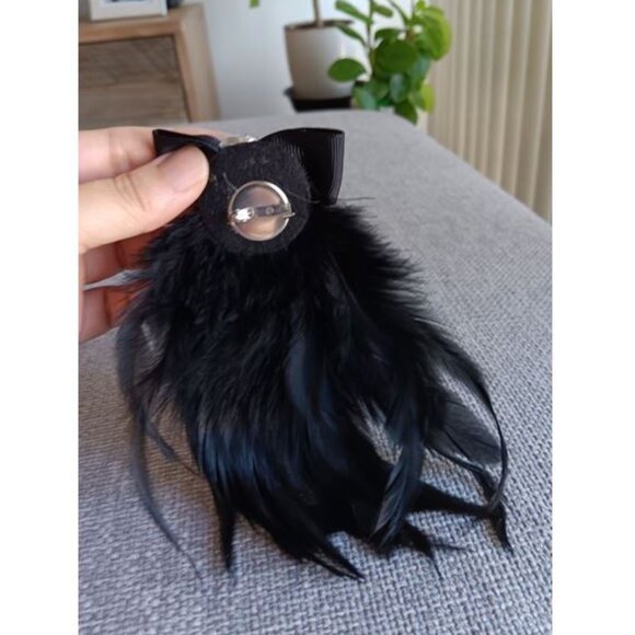 NWT Boho Brooch Feather with Colored Plastic beads - Picture 2 of 4